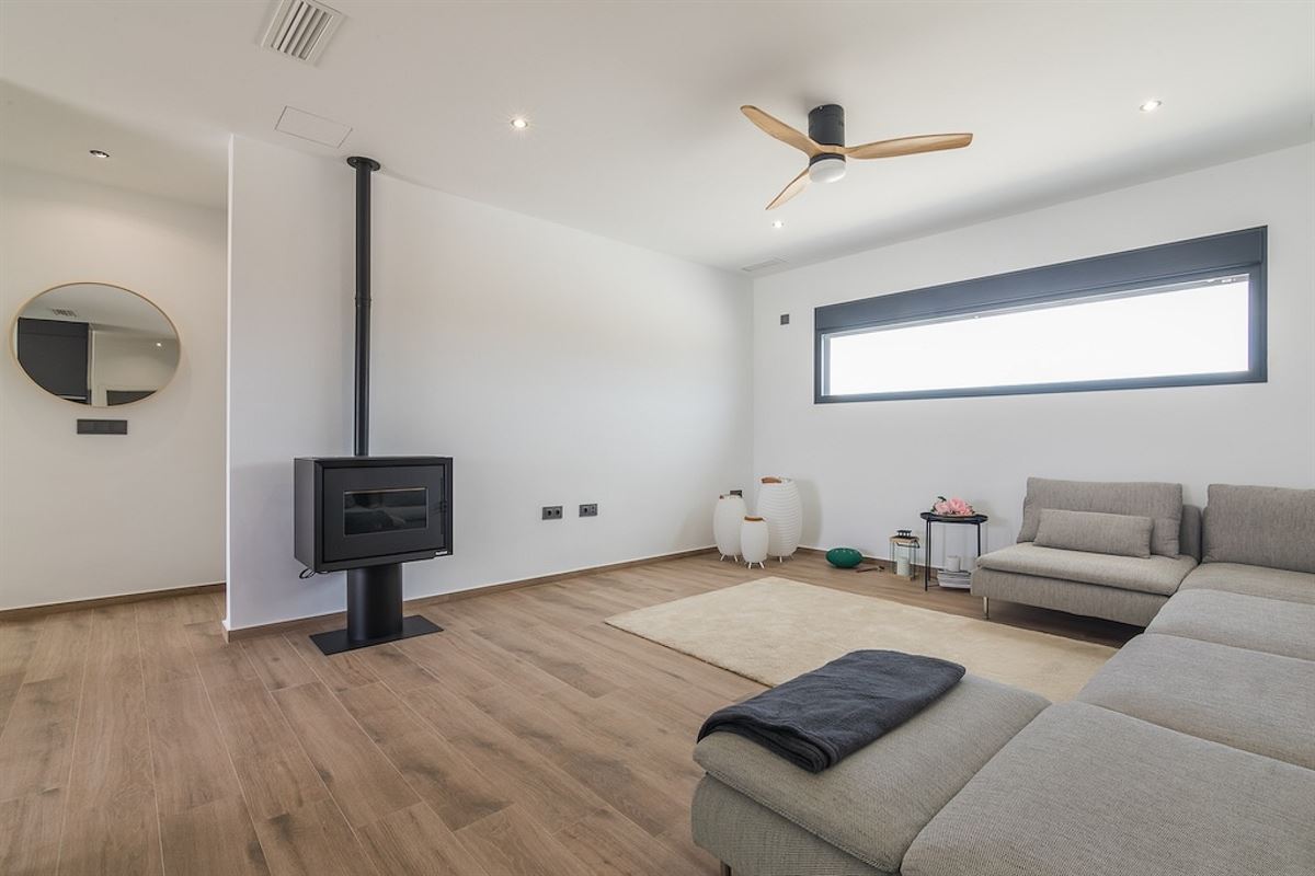 Image 3 : Villa IN 03650 Pinoso (Spain) - Price 280.000 €