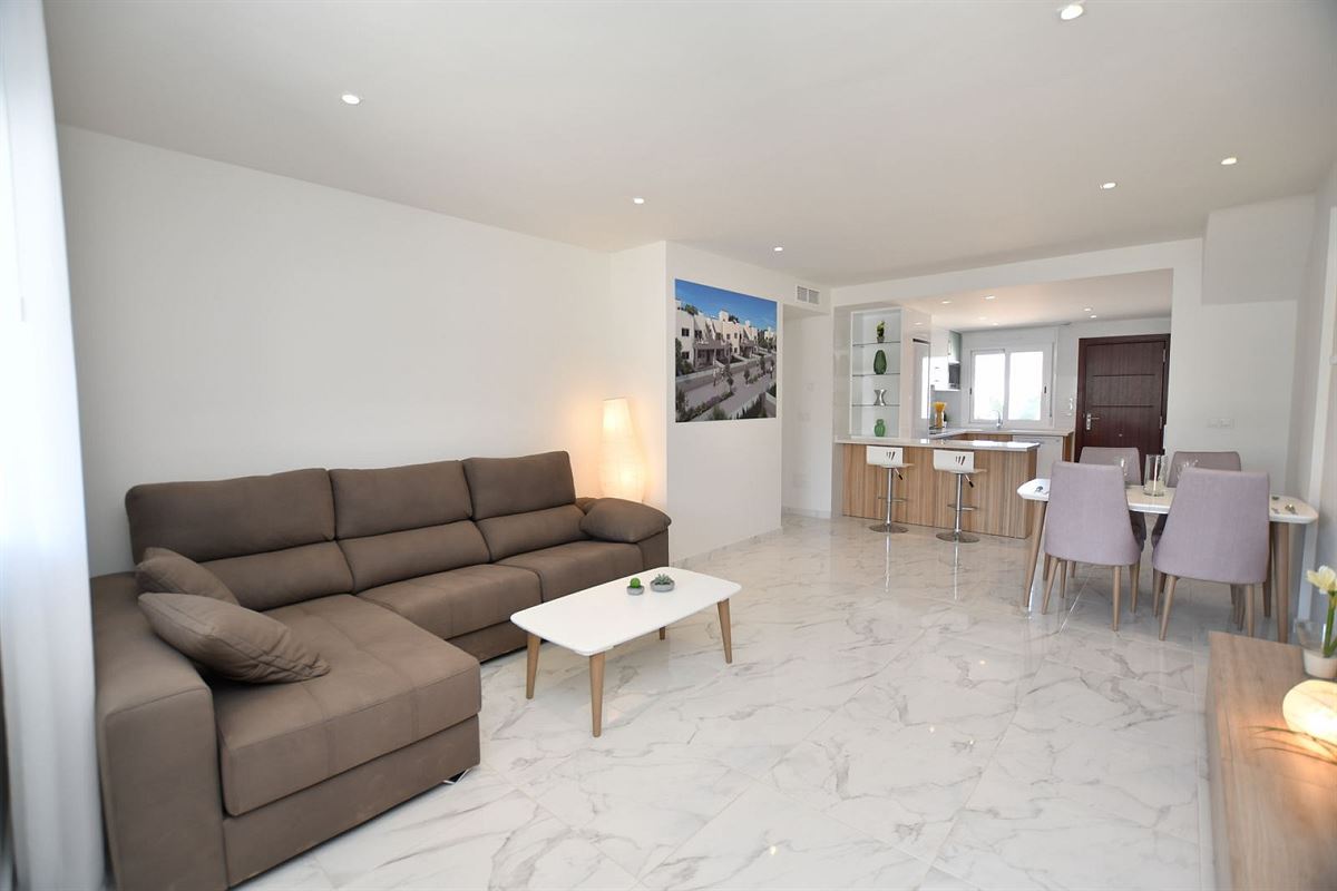 Image 7 : Apartment with garden IN 03193 San Miguel de Salinas (Spain) - Price 239.900 €