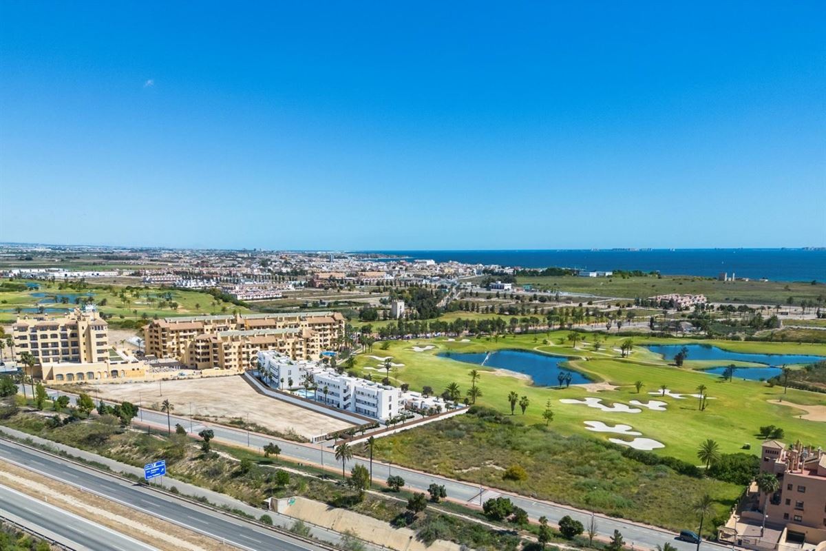 Image 7 : Apartments - solarium à 30710 Los Alcazares (Espagne) - Prix 435.000 €