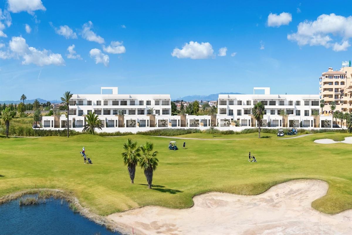 Image 2 : Apartments - solarium à 30710 Los Alcazares (Espagne) - Prix 435.000 €