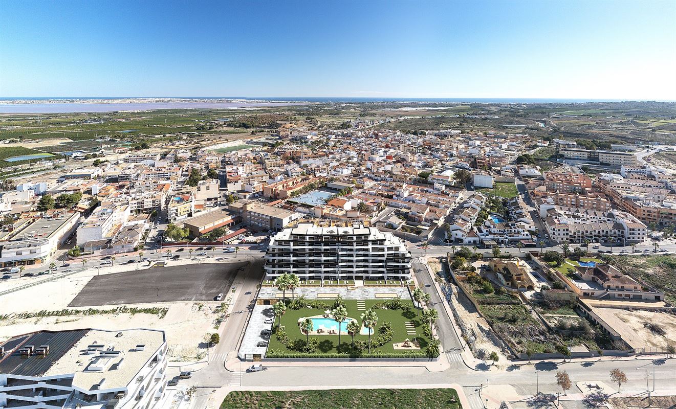 Image 11 : Apartments - solarium IN 03193 San Miguel de Salinas (Spain) - Price 289.000 €