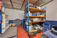 Foto 18 : Opslagruimte te 9500 GERAARDSBERGEN (België) - Prijs € 999.200