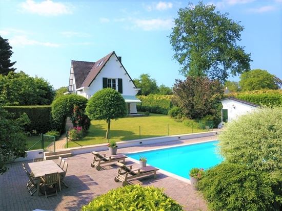 Villa avec piscine style "Zoute"- Poss prof libérale - clos privatif coin de paradis
