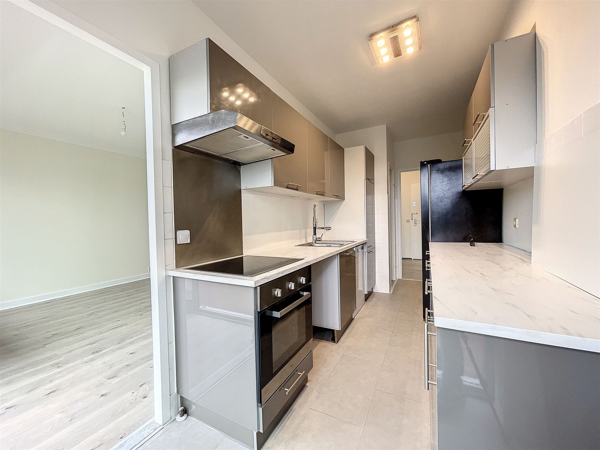 Image 5 : Appartement à 1170 WATERMAEL-BOITSFORT (Belgique) - Prix 1.200 €