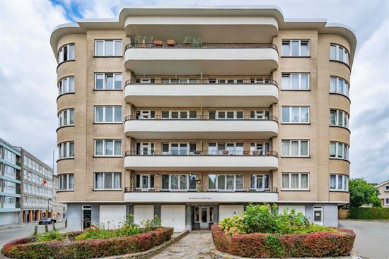 FAIRE OFFRE A PARTIR DE 315.000€ - Appartement à 2 pas du métro 