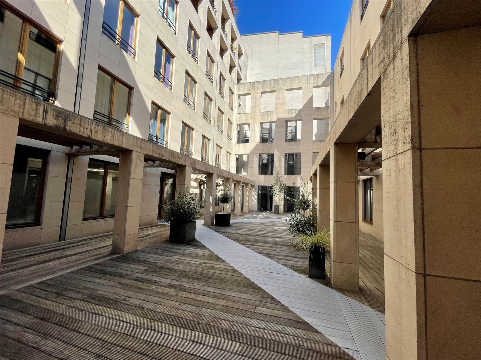 Image 16 : Duplex à 1000 BRUXELLES (Belgique) - Prix 1.150 €