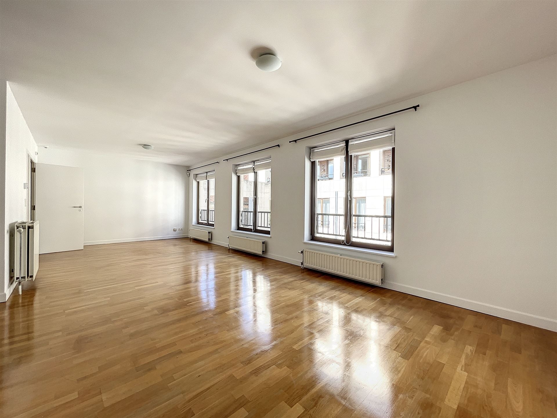 Image 6 : Duplex à 1000 BRUXELLES (Belgique) - Prix 1.150 €