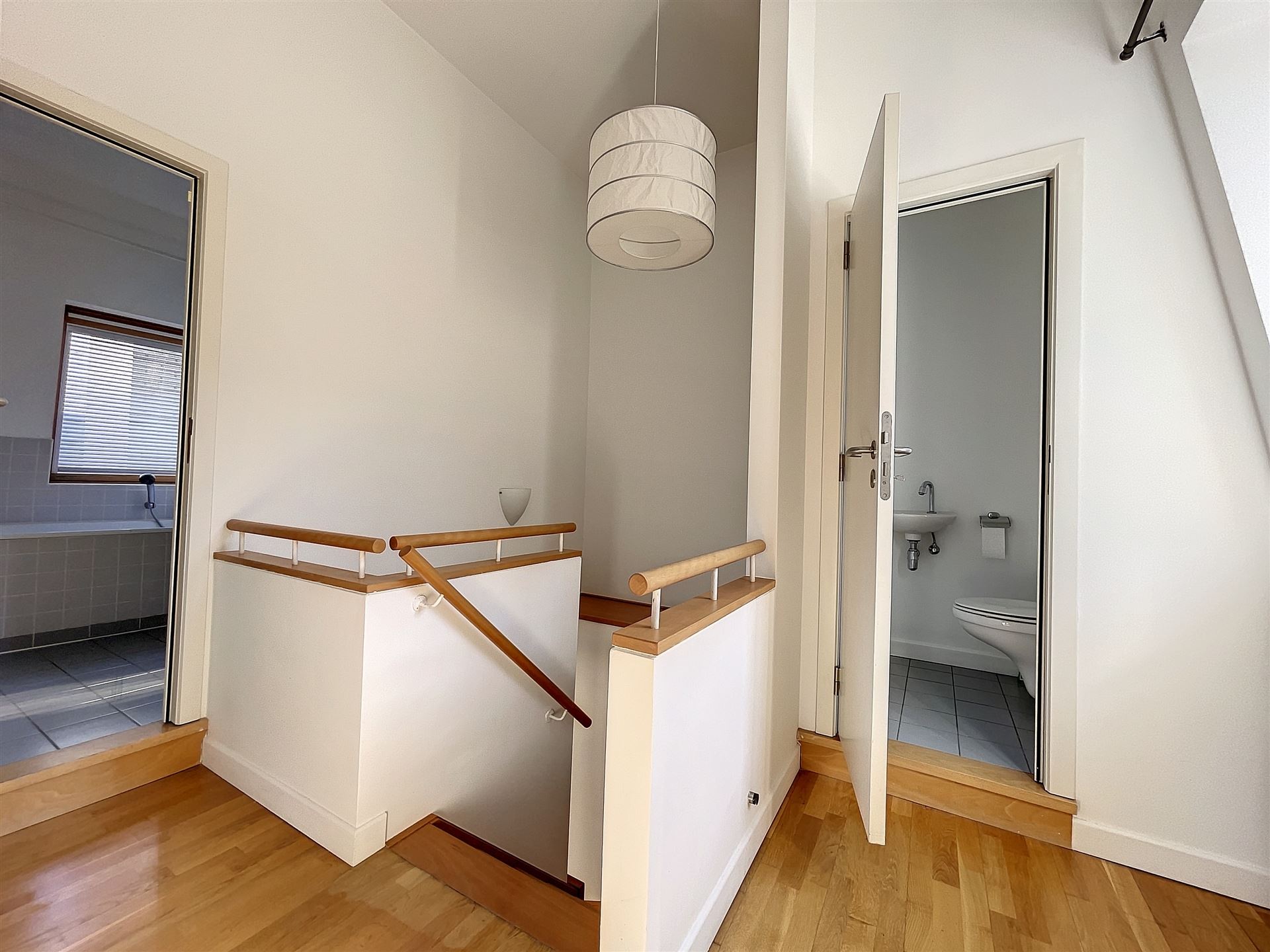 Image 13 : Duplex à 1000 BRUXELLES (Belgique) - Prix 1.150 €