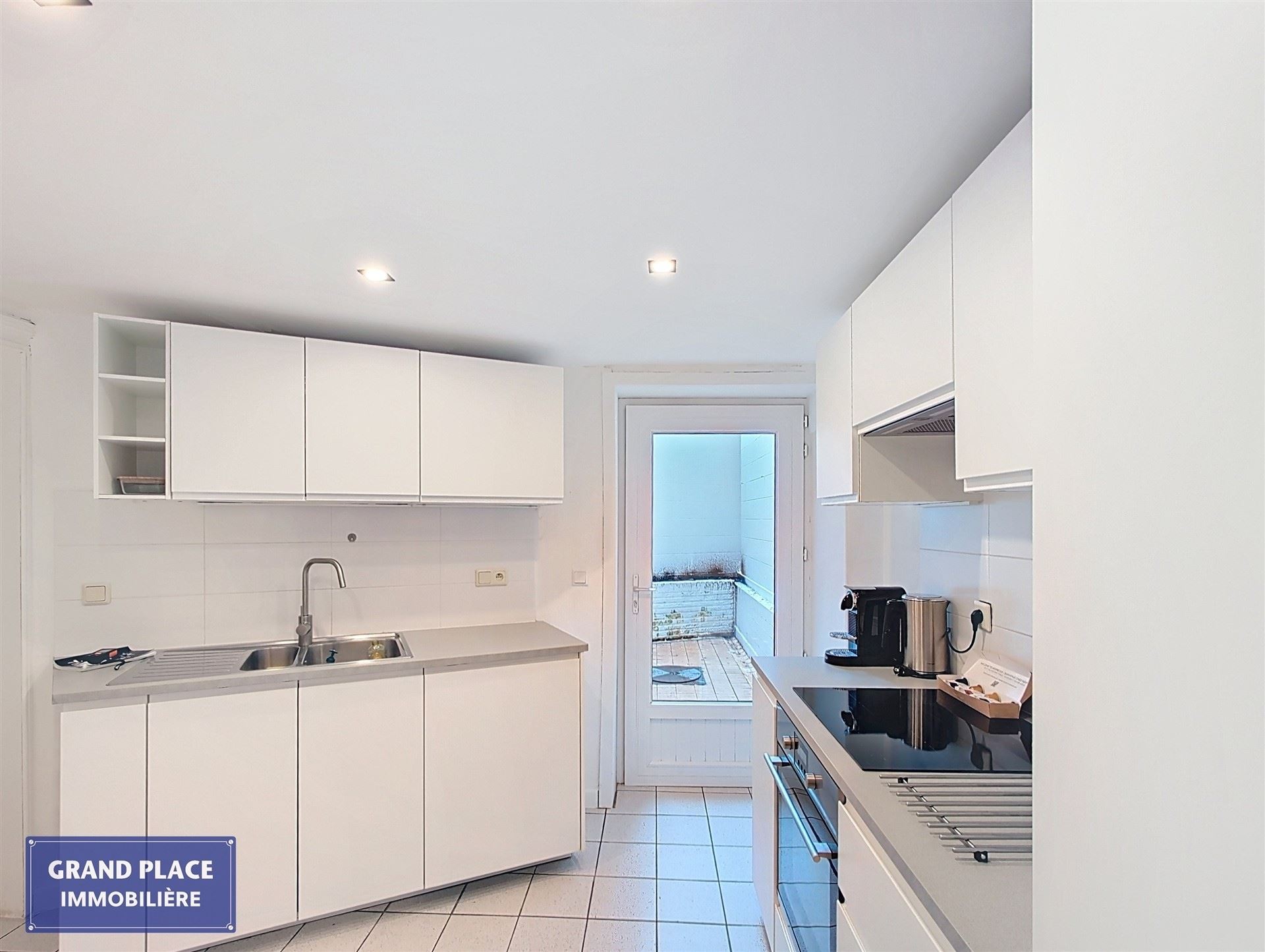 Image 11 : Appartement meublé à 1000 BRUXELLES (Belgique) - Prix 1.900 €