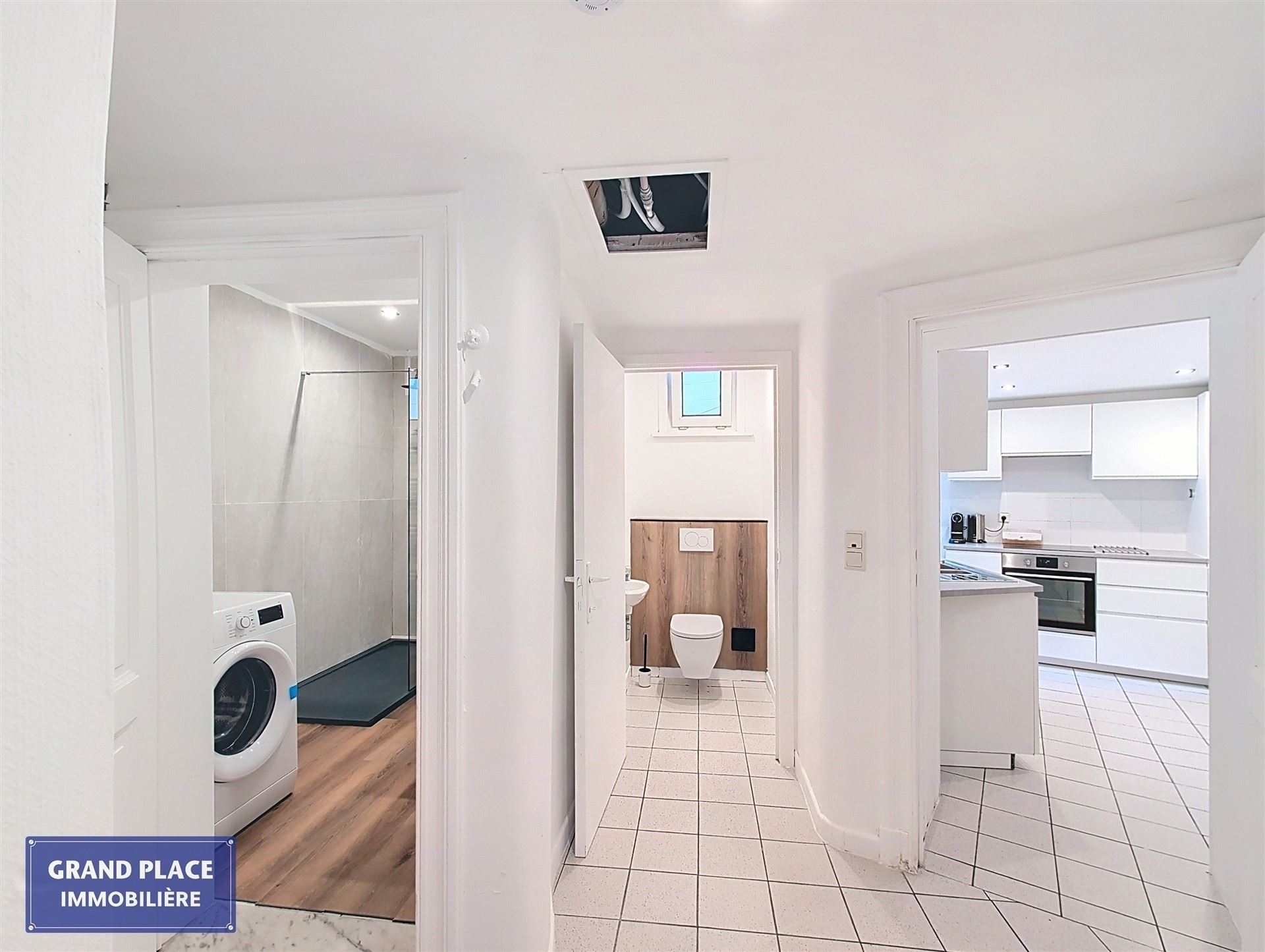 Image 13 : Appartement meublé à 1050 IXELLES (Belgique) - Prix 1.900 €
