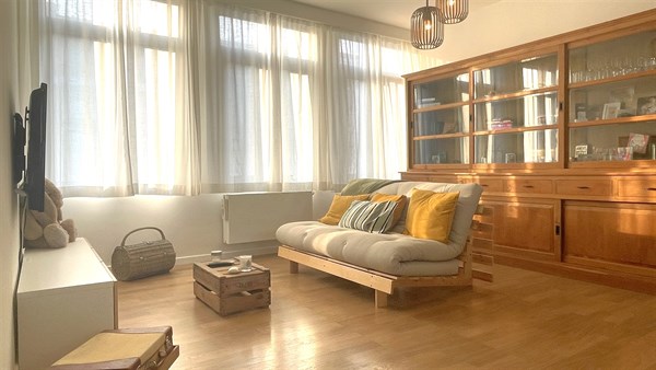 
Charmant gemeubeld duplexappartement nabij het Eilandje!