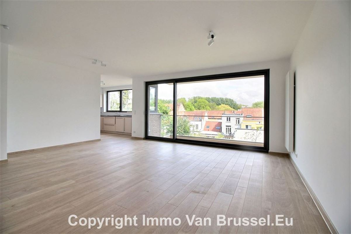Image 1 : Appartement IN 1200 WOLUWE-SAINT-LAMBERT (Belgium) - Price 1.800 €
