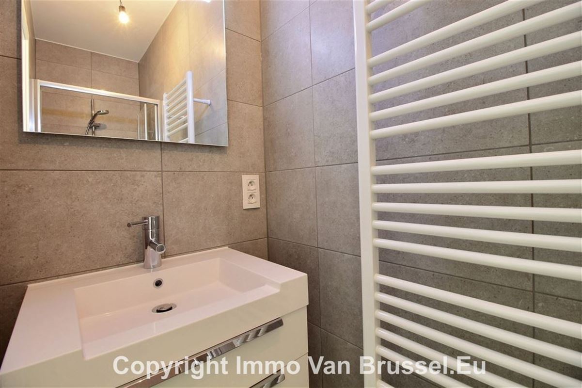 Image 6 : Appartement IN 1200 WOLUWE-SAINT-LAMBERT (Belgium) - Price 1.800 €