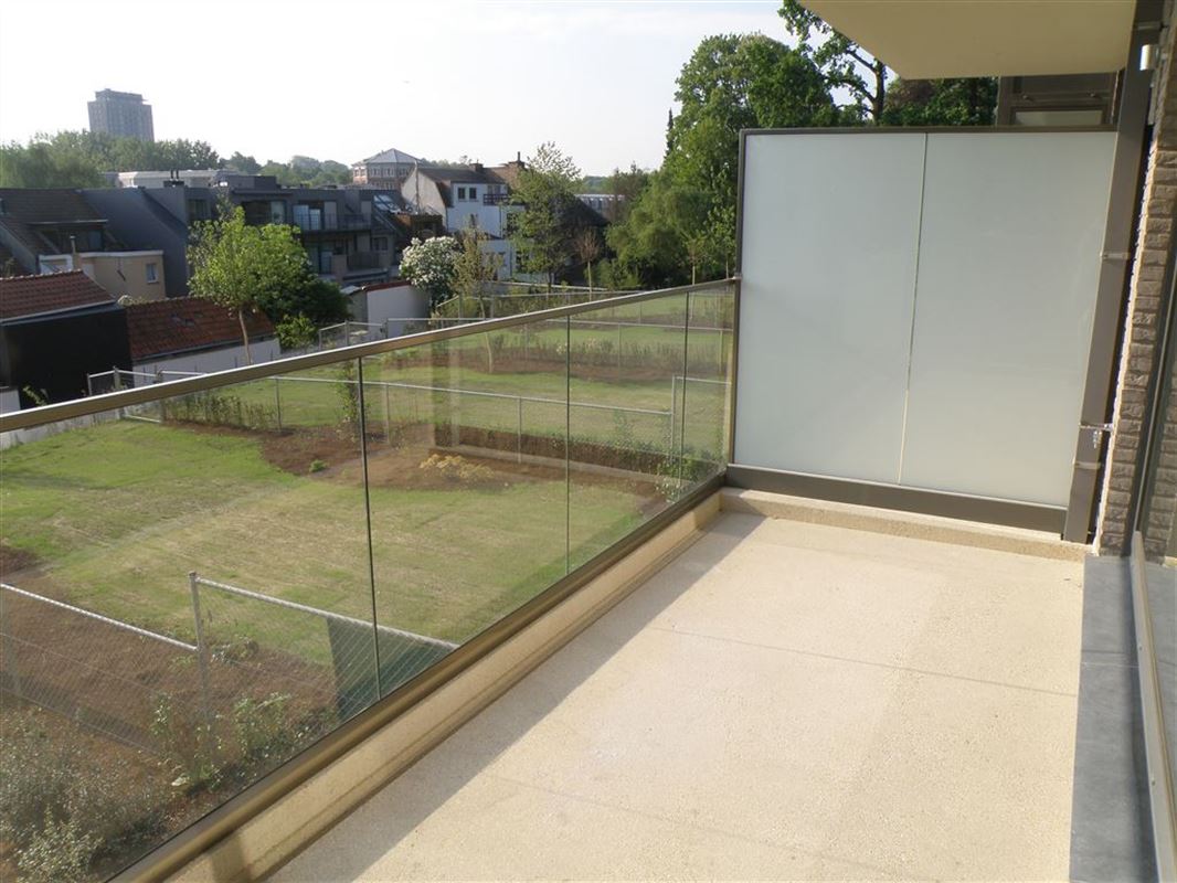 Image 7 : Appartement IN 1200 WOLUWE-SAINT-LAMBERT (Belgium) - Price 1.800 €