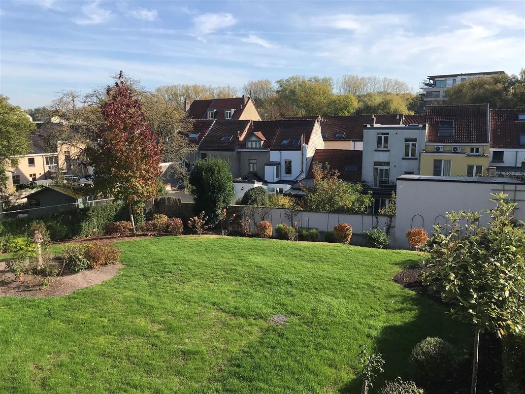 Image 8 : Appartement IN 1200 WOLUWE-SAINT-LAMBERT (Belgium) - Price 1.800 €