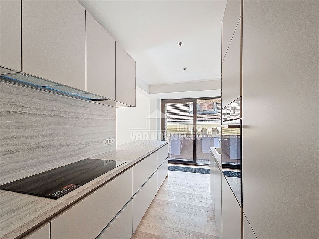 Image 7 : Appartement IN 1150 WOLUWE-SAINT-PIERRE (Belgium) - Price 2.200 €