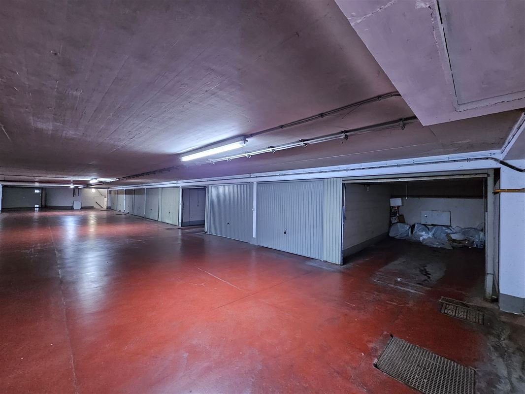 Image 17 : Appartement IN 1150 WOLUWE-SAINT-PIERRE (Belgium) - Price 2.200 €