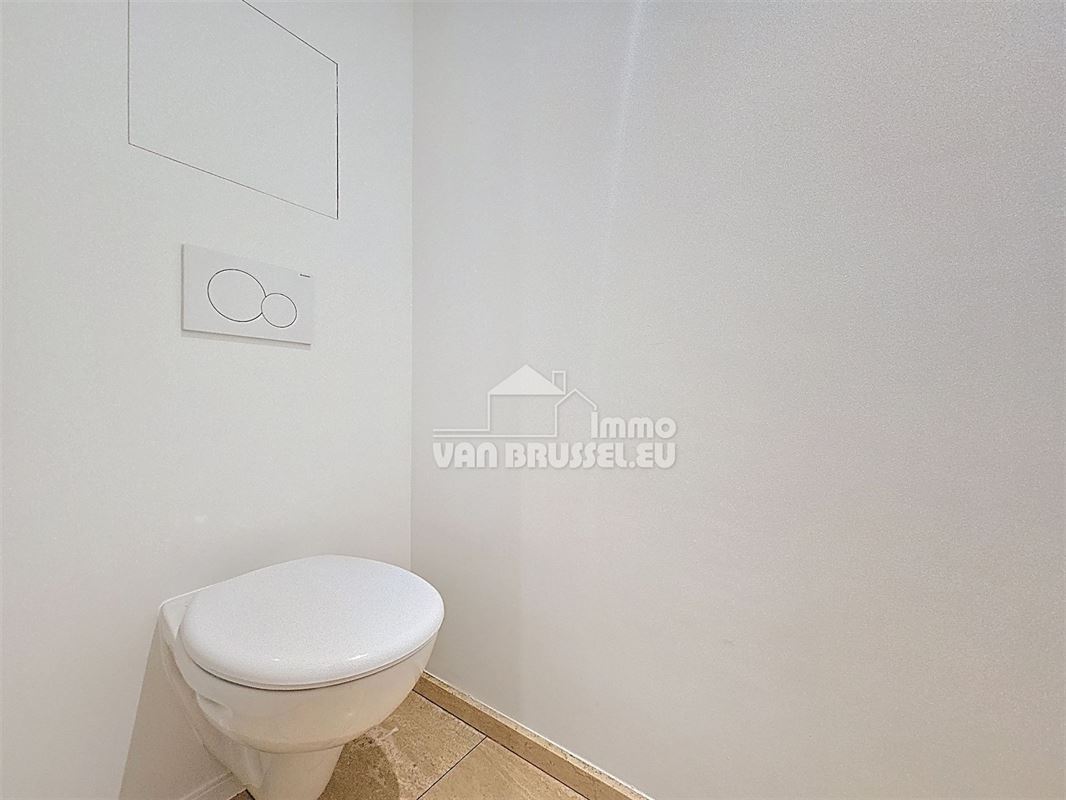 Image 11 : Appartement IN 1150 WOLUWE-SAINT-PIERRE (Belgium) - Price 2.200 €