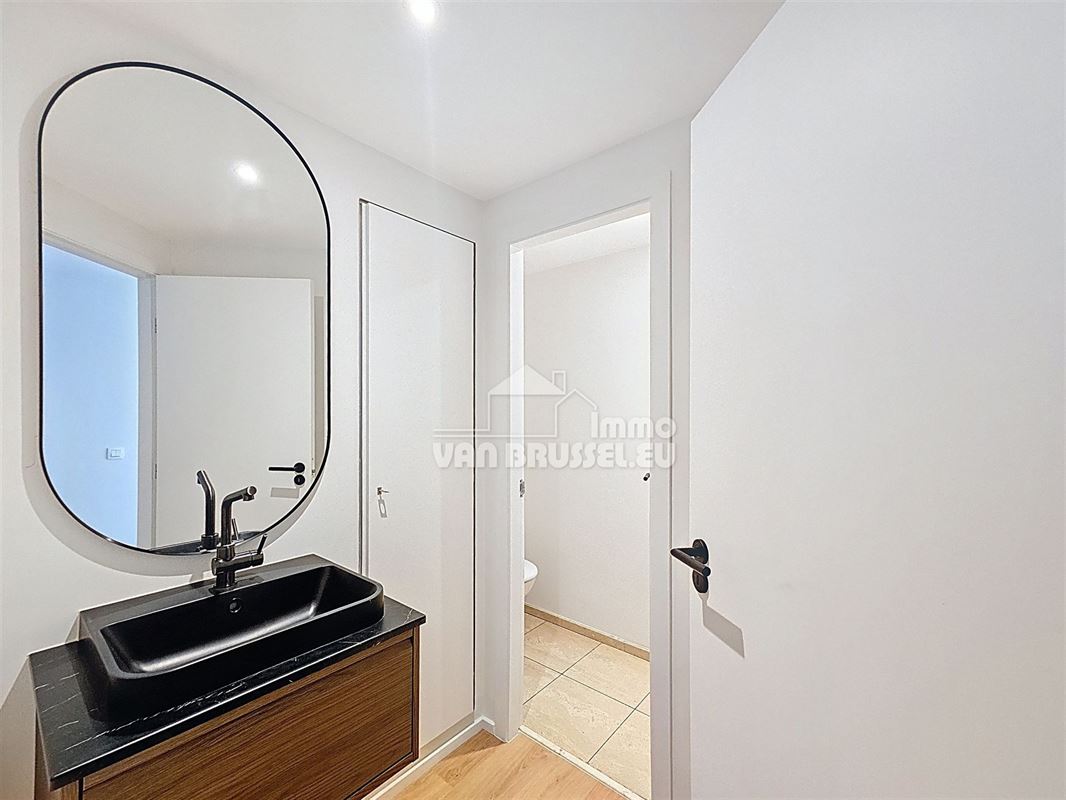 Image 10 : Appartement IN 1150 WOLUWE-SAINT-PIERRE (Belgium) - Price 2.200 €