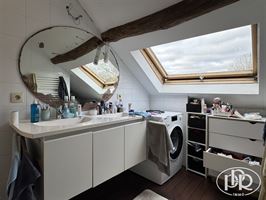 Immeuble avec revenu locatif annuel ± 46.000 €.  - CHAUMONT-GISTOUX