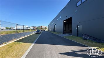 Zoning Nord, parking, accès aisé - WAVRE