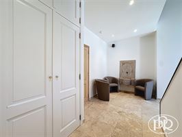 Ensemble immobilier polyvalent, parkings - WAVRE
