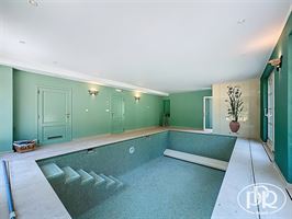 Ensemble immobilier polyvalent, parkings - WAVRE