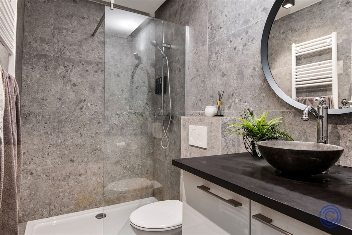 Instapklare en gemeubelde duplex ca. 110m²! 