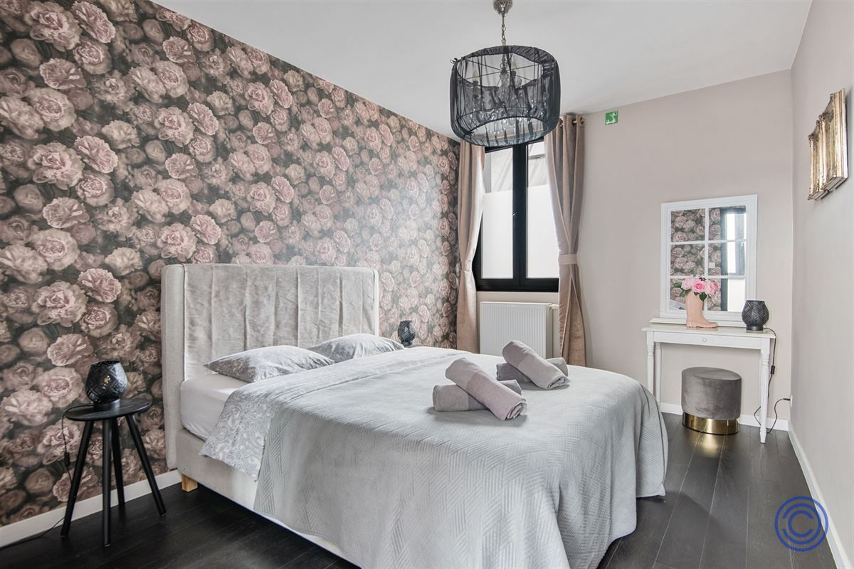 Uitzonderlijk huis ca. 230m² met terras! 