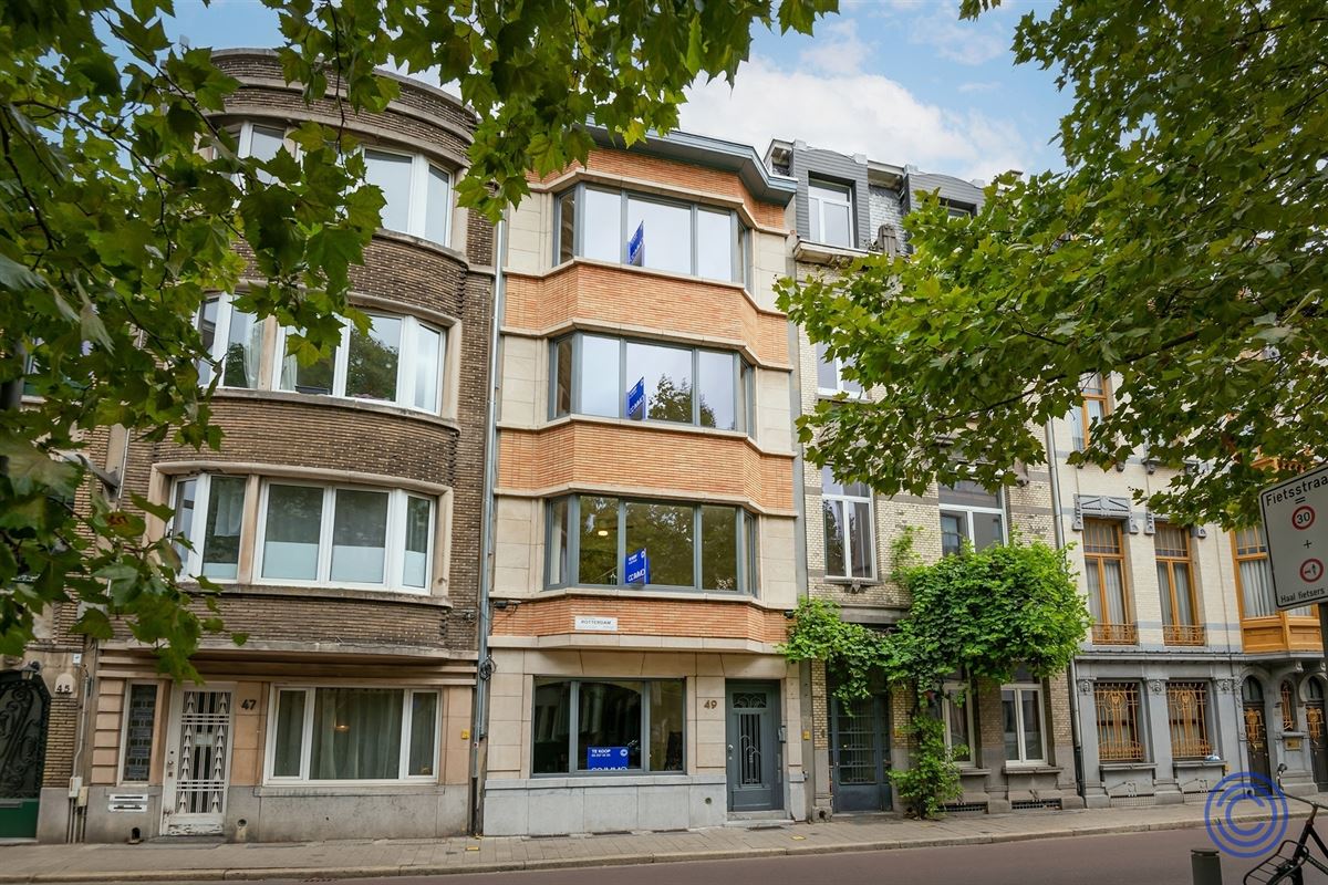 Prachtig gerenoveerd appartement met groen uitzicht!