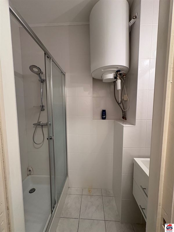 Appartement non meublé de 2 chambres sur le front de mer