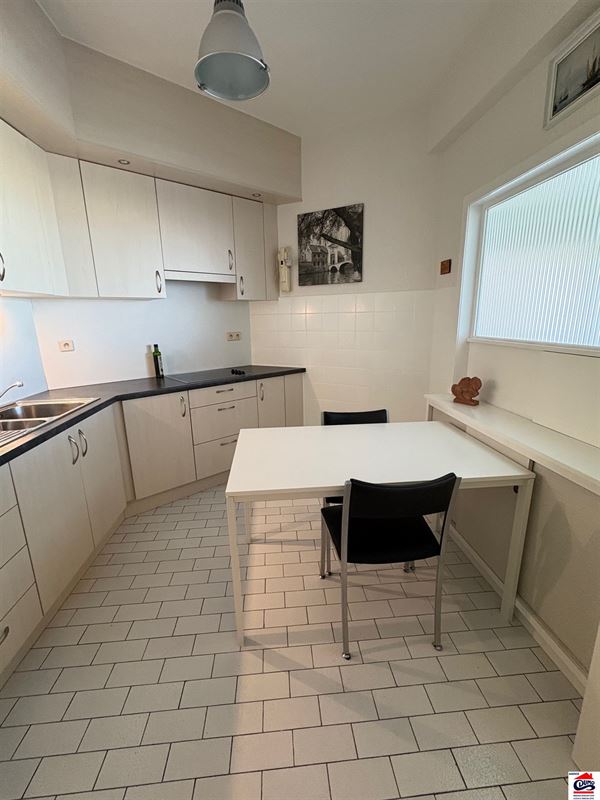 Appartement non meublé de 2 chambres sur le front de mer