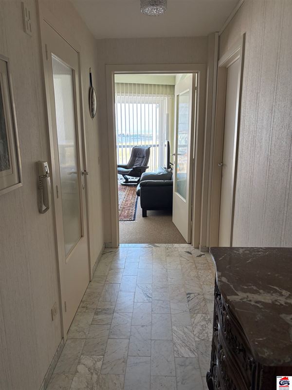 Appartement non meublé de 2 chambres sur le front de mer