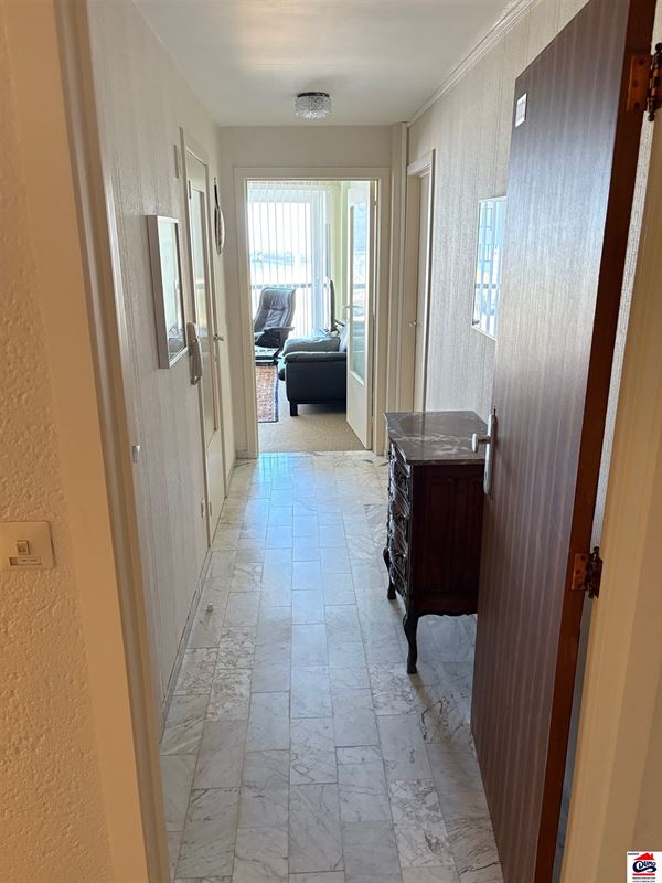 Appartement non meublé de 2 chambres sur le front de mer