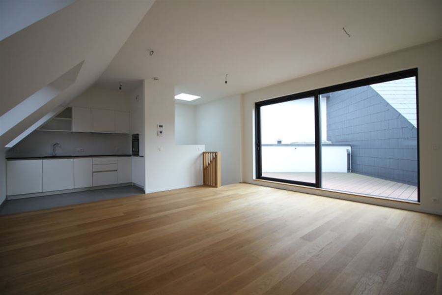 Duplex de standing derrière le Palais Royal