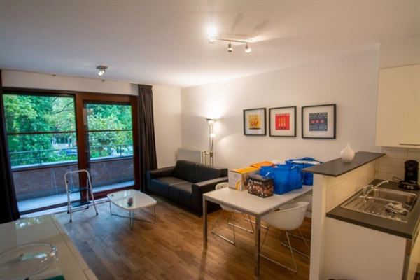 Furnished apartment close from blvd du Souverain