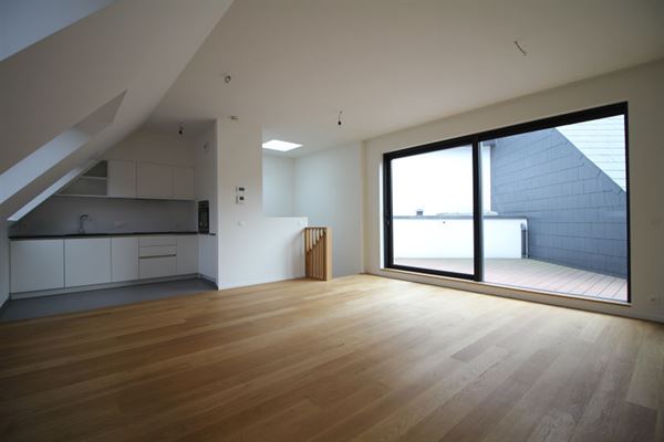 Duplex de standing derrière le Palais Royal
