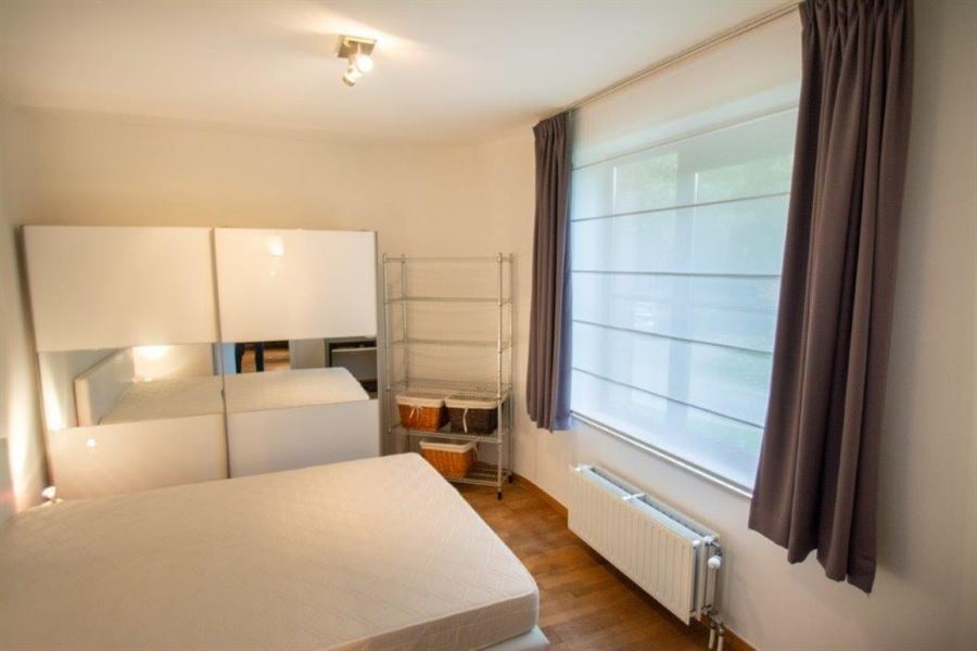 Furnished apartment close from blvd du Souverain