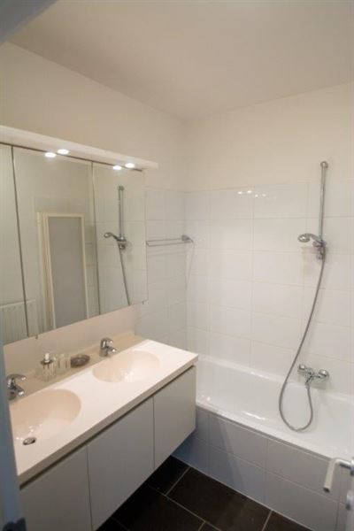 Furnished apartment close from blvd du Souverain