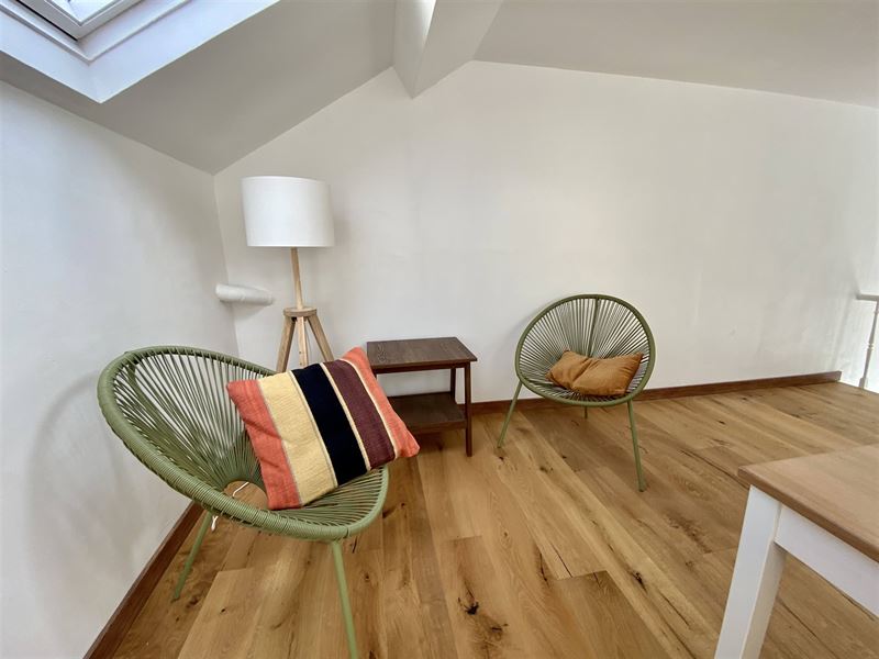 Gerenoveerde studio met aparte slaapgedeelte