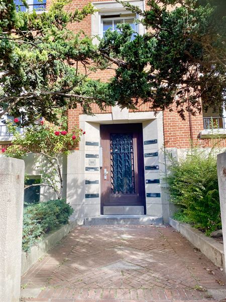 2 bedroom apartment near the Ixelles lakes