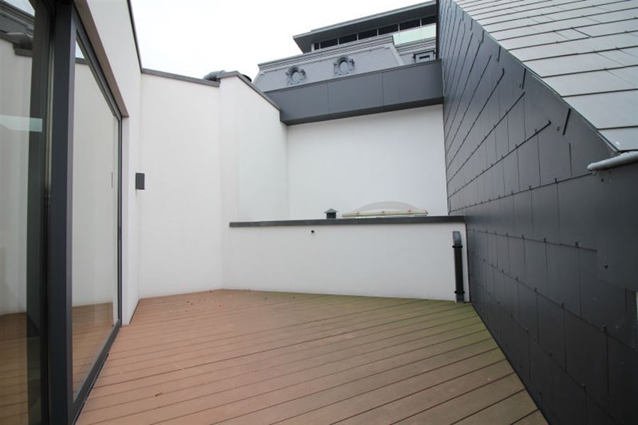 Duplex de standing derrière le Palais Royal