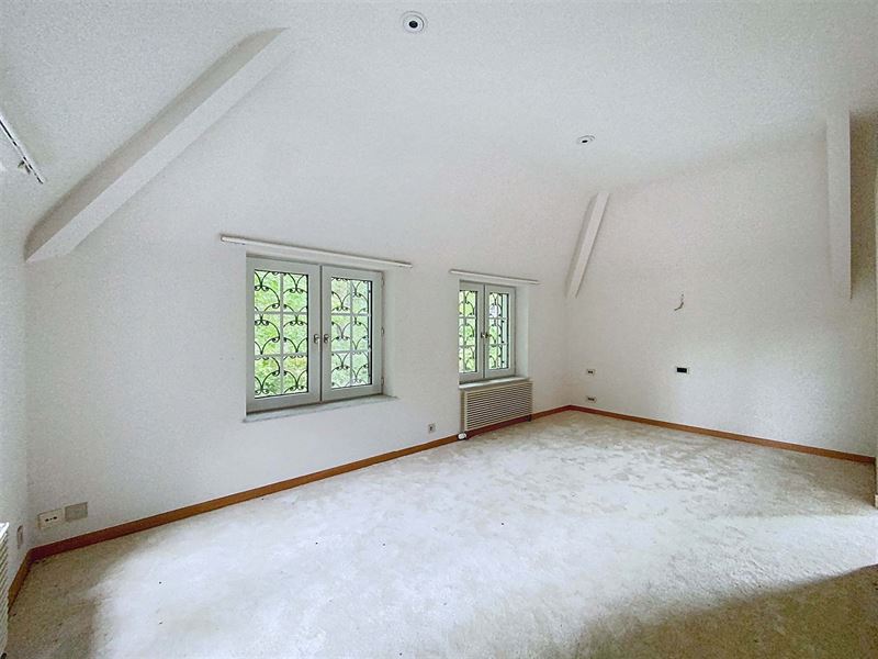 Prince Orange spacious 6 bedroom villa with swimming pool