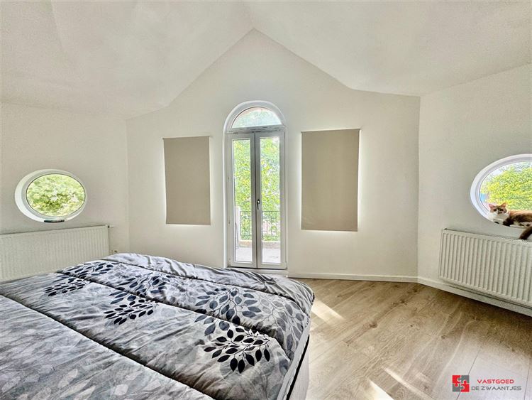 Foto 19 : Commercieel gebouw te 2660 HOBOKEN (België) - Prijs € 390.000