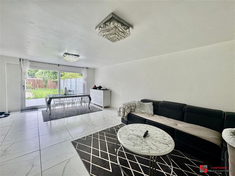 Foto 10 : Bel-etage te 2660 HOBOKEN (België) - Prijs € 369.000