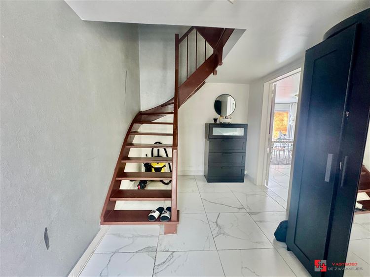 Foto 2 : Bel-etage te 2660 HOBOKEN (België) - Prijs € 369.000