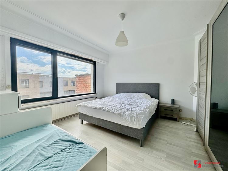 Foto 12 : Bel-etage te 2610 WILRIJK (België) - Prijs € 360.000