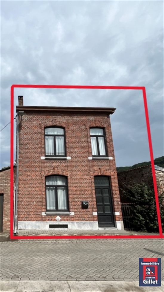 Maison de ville avec annexe et jardin