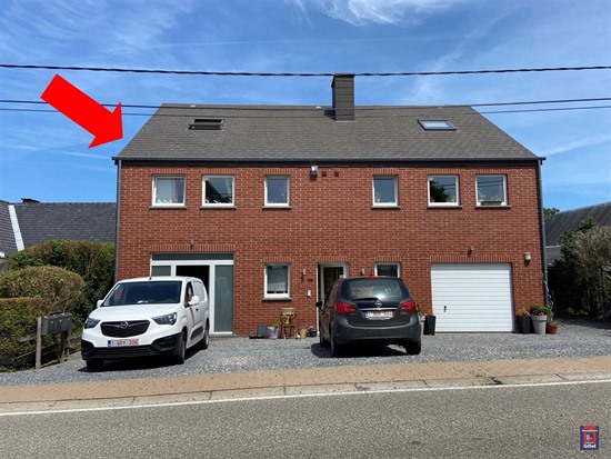 Appartement au premier étage dans un bel environnement 