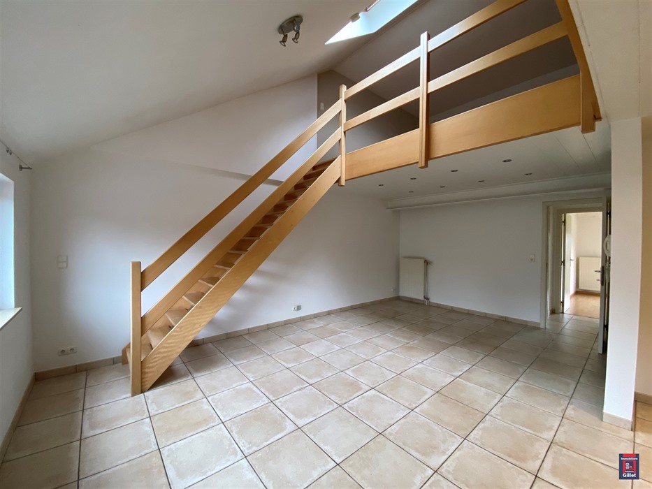 Appartement au premier étage dans un bel environnement 